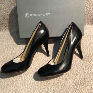 Rockport Presia Black Pump Heels